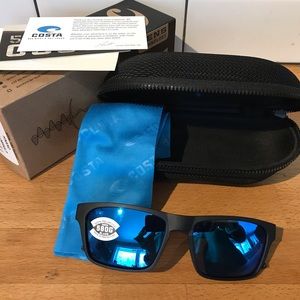 Costa Sunglasses Women’s Hinano NEW